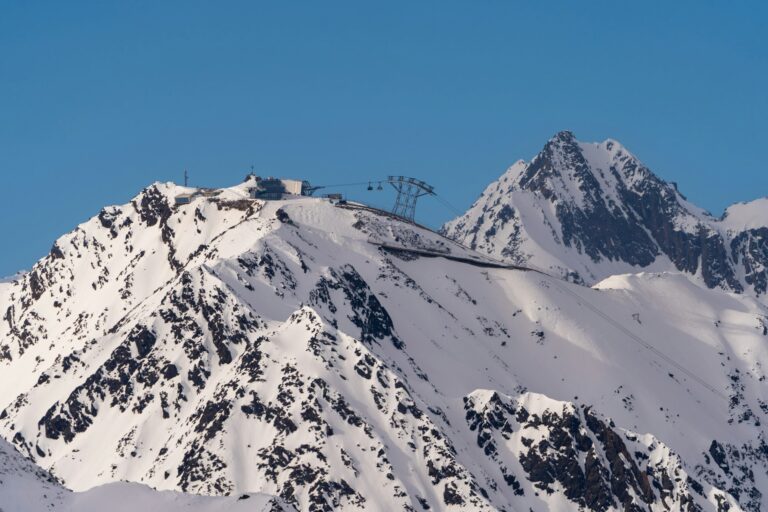 Summit of the Gaislachkogl above Sölden with a mountain restaurant